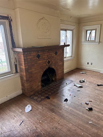 15041 Lesure Street, Detroit, MI 48227