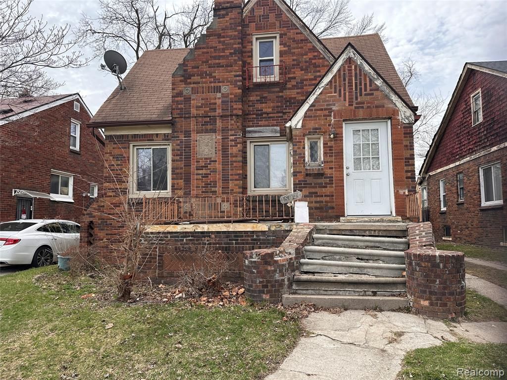 15041 Lesure Street, Detroit, MI 48227