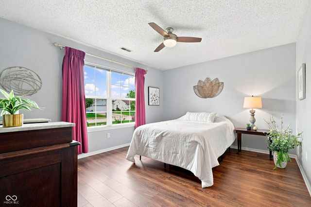 2915 Driving Wind Way, Indianapolis, IN 46268