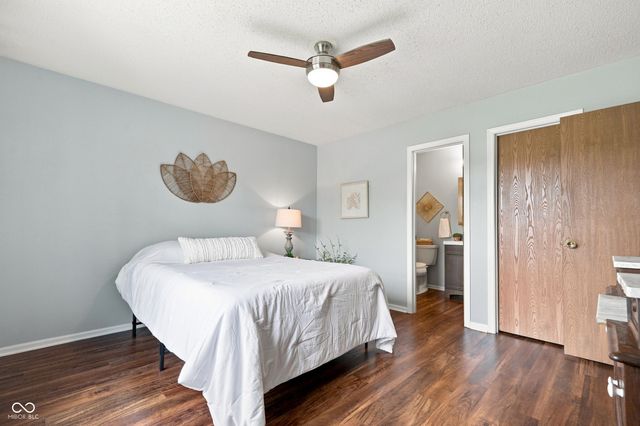 2915 Driving Wind Way, Indianapolis, IN 46268