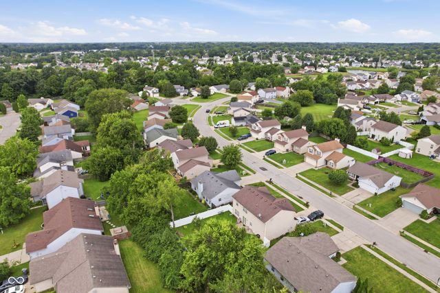 2915 Driving Wind Way, Indianapolis, IN 46268