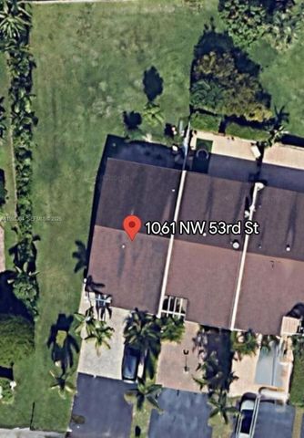 1061 NW NW 53rd St, Deerfield Beach, FL 33064