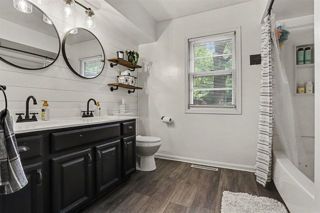 4179 S 5th Street, Kalamazoo, MI 49009