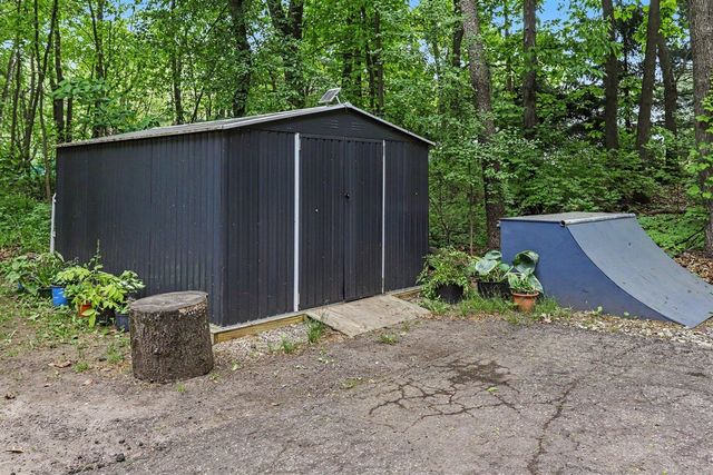 4179 S 5th Street, Kalamazoo, MI 49009