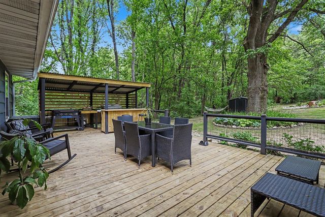 4179 S 5th Street, Kalamazoo, MI 49009