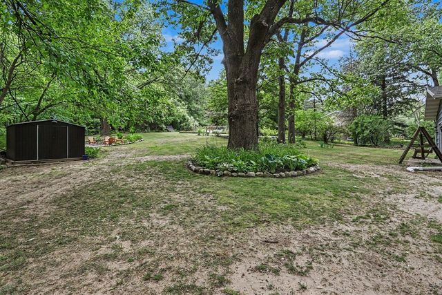 4179 S 5th Street, Kalamazoo, MI 49009