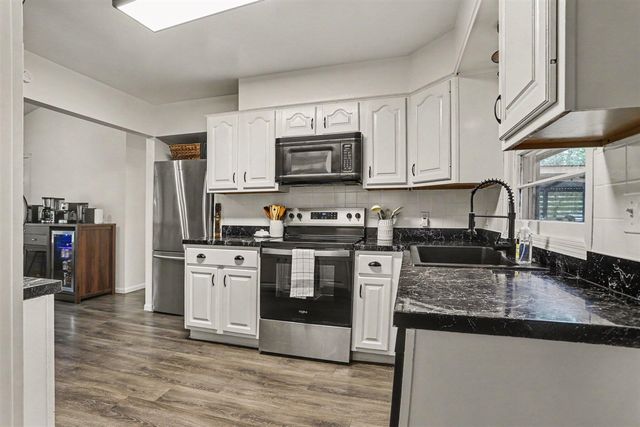 4179 S 5th Street, Kalamazoo, MI 49009