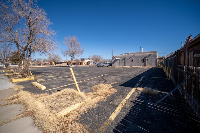 1520 Lomas Boulevard NW, Albuquerque, NM 87104