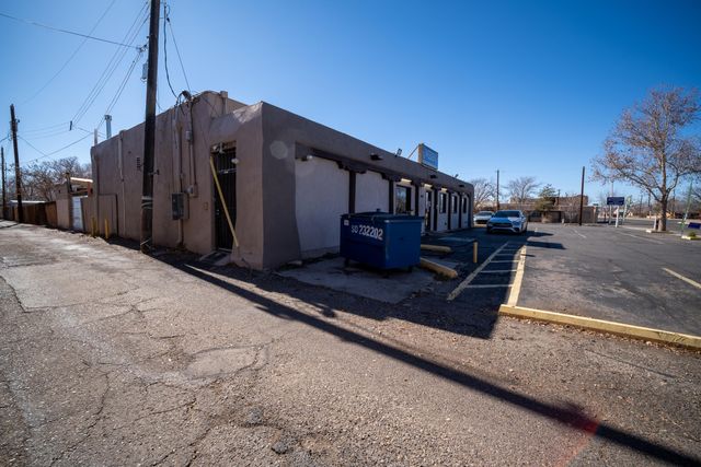 1520 Lomas Boulevard NW, Albuquerque, NM 87104