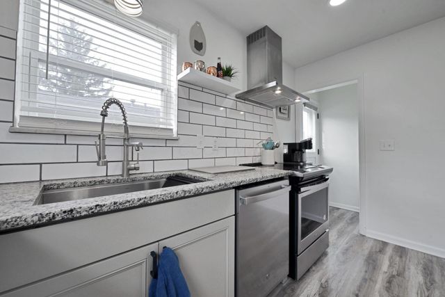 1576 Linwood Avenue, Columbus, OH 43207