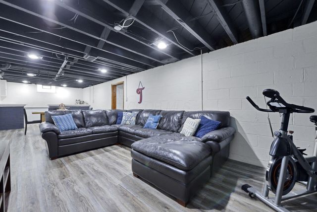 1576 Linwood Avenue, Columbus, OH 43207