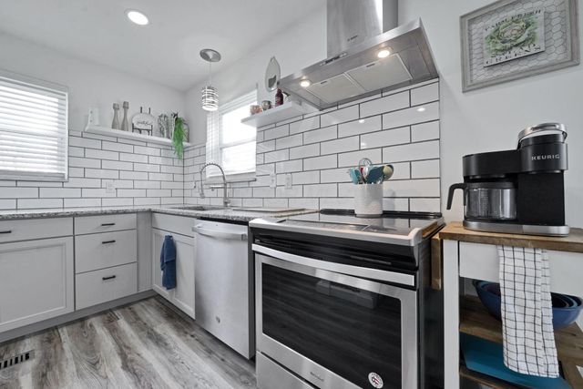 1576 Linwood Avenue, Columbus, OH 43207