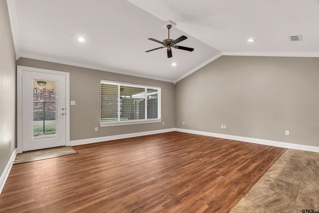 1803 Yellowstone Dr., Longview, TX 75605