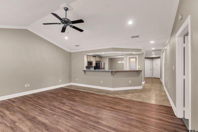 1803 Yellowstone Dr., Longview, TX 75605