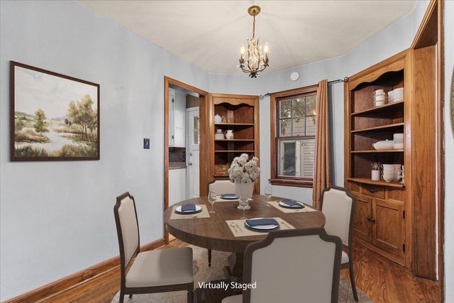 9725 W Hope AVENUE, Wauwatosa, WI 53222