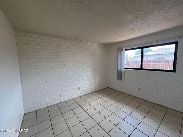 3403 N Flanwill Boulevard, Tucson, AZ 85716