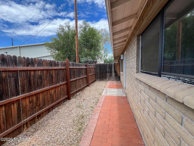 3403 N Flanwill Boulevard, Tucson, AZ 85716