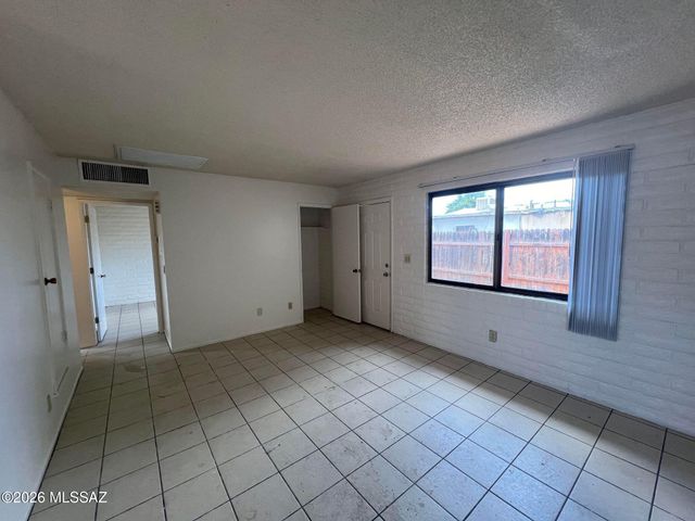 3403 N Flanwill Boulevard, Tucson, AZ 85716