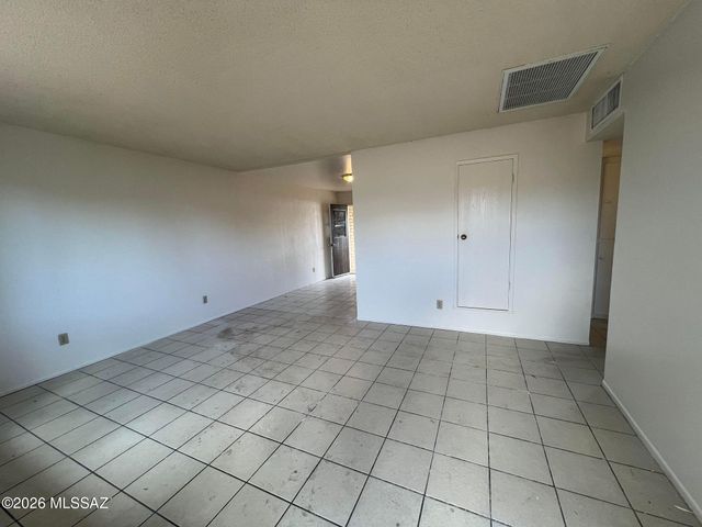 3403 N Flanwill Boulevard, Tucson, AZ 85716