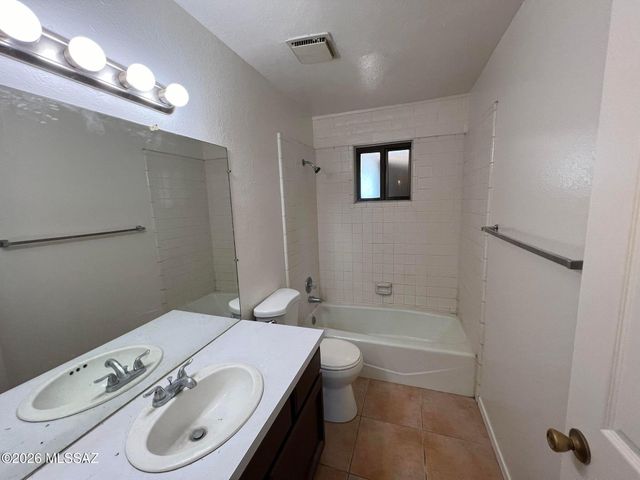 3403 N Flanwill Boulevard, Tucson, AZ 85716