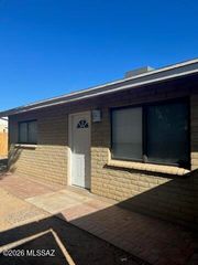 3403 N Flanwill Boulevard, Tucson, AZ 85716