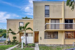 2831 SW 87th Ave 702, Davie, FL 33328