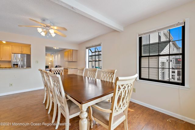 31 Peggy Lane, Manahawkin, NJ 08050