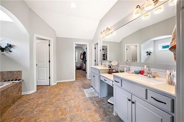 11015 Kane Drive, Kansas City, KS 66109
