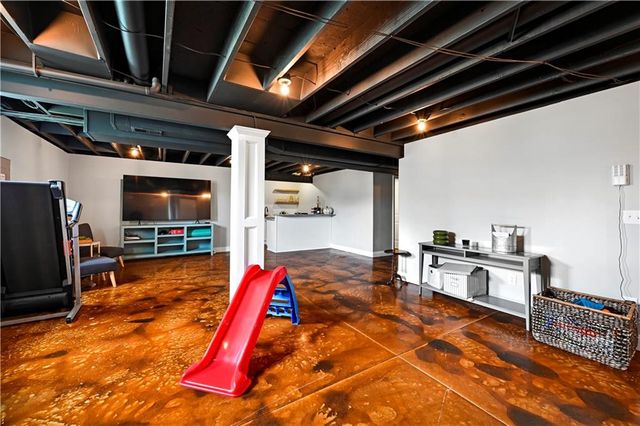 11015 Kane Drive, Kansas City, KS 66109