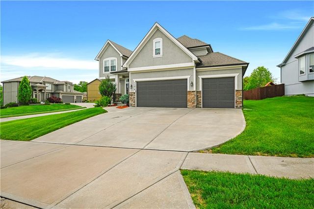 11015 Kane Drive, Kansas City, KS 66109