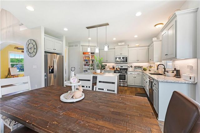 11015 Kane Drive, Kansas City, KS 66109