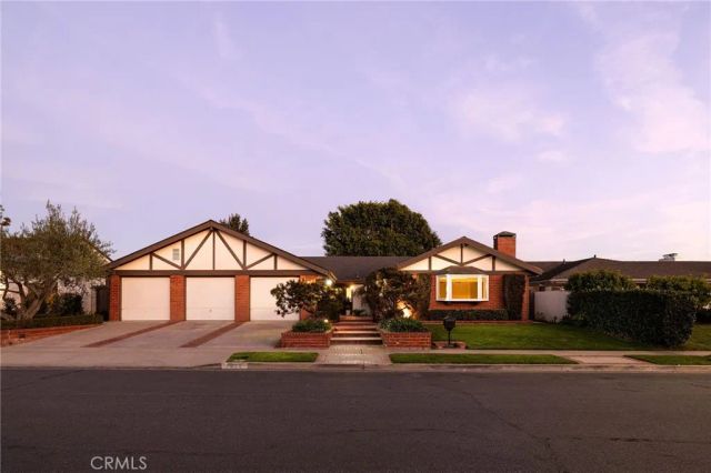1430 Lincoln, Newport Beach, CA 92660