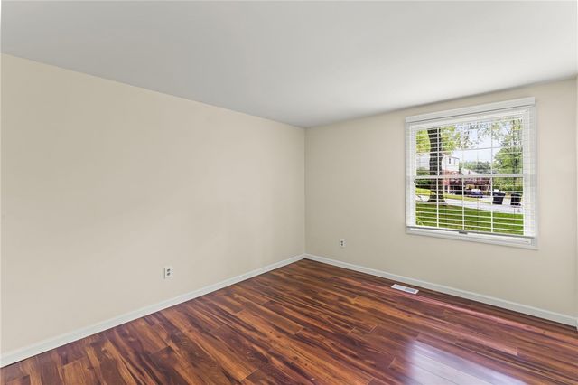 354 Ramada Drive, Upper St Clair, PA 15241