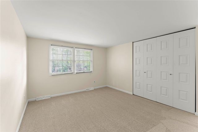354 Ramada Drive, Upper St Clair, PA 15241