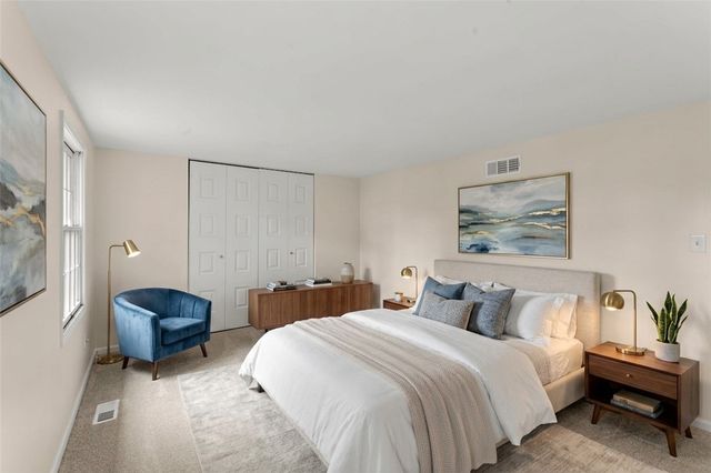354 Ramada Drive, Upper St Clair, PA 15241