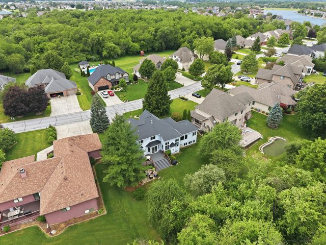 10629 Erie Drive, Crown Point, IN 46307
