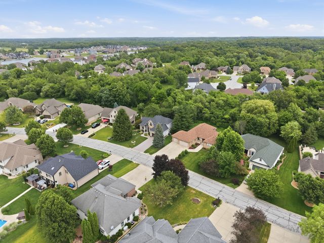 10629 Erie Drive, Crown Point, IN 46307