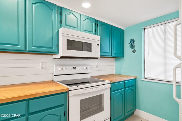 4715 Thomas Drive 202B, Panama City, FL 32408