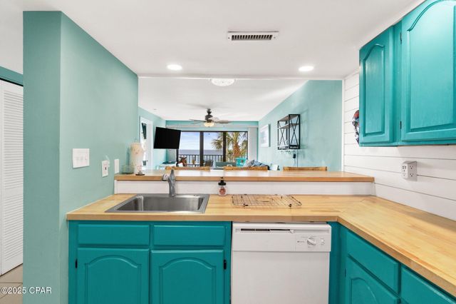 4715 Thomas Drive 202B, Panama City, FL 32408