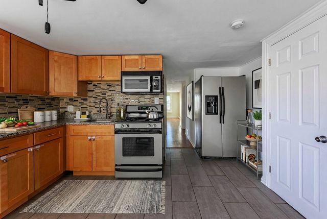 113 Washington Avenue 2, La Grange, IL 60525