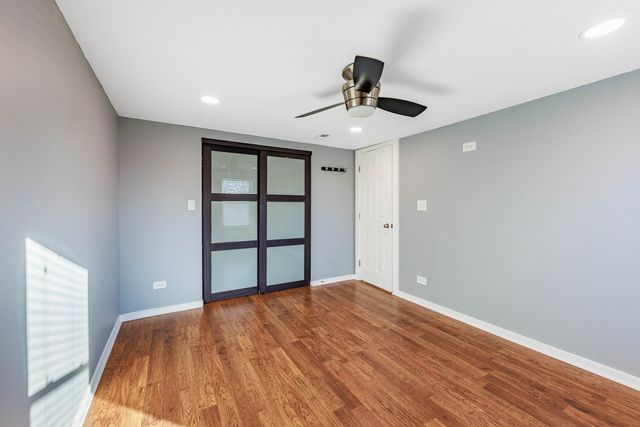 113 Washington Avenue 2, La Grange, IL 60525