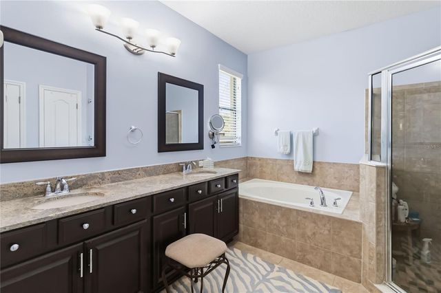 1660 PRAIRIE OAKS DRIVE, St Cloud, FL 34771