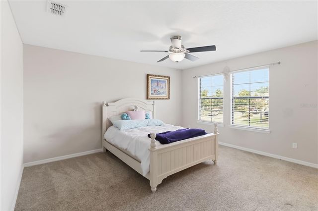 1660 PRAIRIE OAKS DRIVE, St Cloud, FL 34771