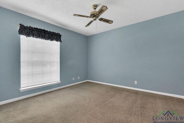 1004 Stuart Lane, Marshall, TX 75672