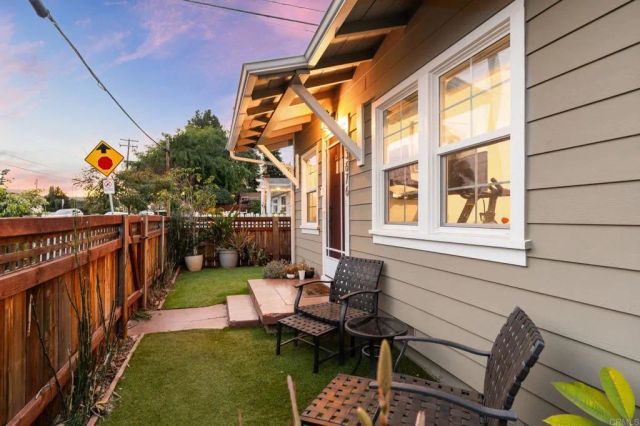 3676 Monroe Avenue, San Diego, CA 92116