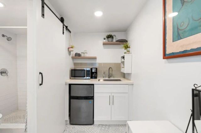 3676 Monroe Avenue, San Diego, CA 92116