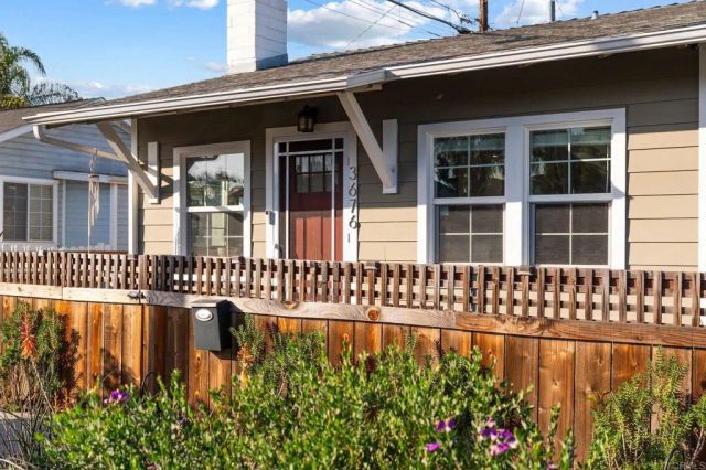 3676 Monroe Avenue, San Diego, CA 92116