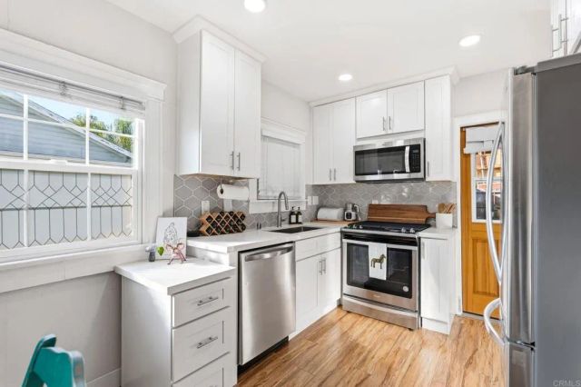 3676 Monroe Avenue, San Diego, CA 92116