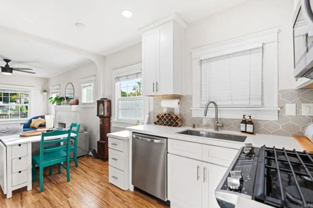 3676 Monroe Avenue, San Diego, CA 92116