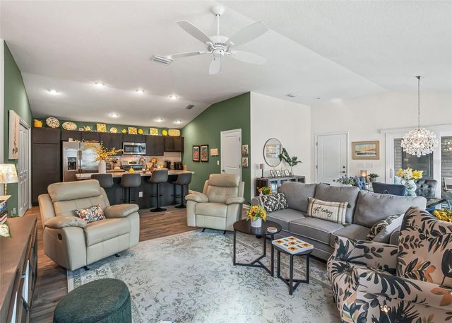 560 KIMBERLY STREET, The Villages, FL 32163
